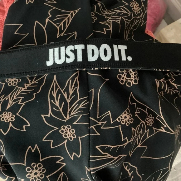 NIKE Leg-A-See Hawaiian ll Leggings Small - Picture 4 of 7